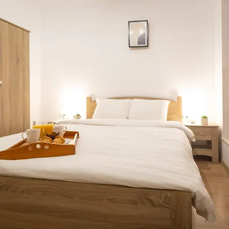 Aparthotel Modern And Bright Near Center - Free Parking Sofia